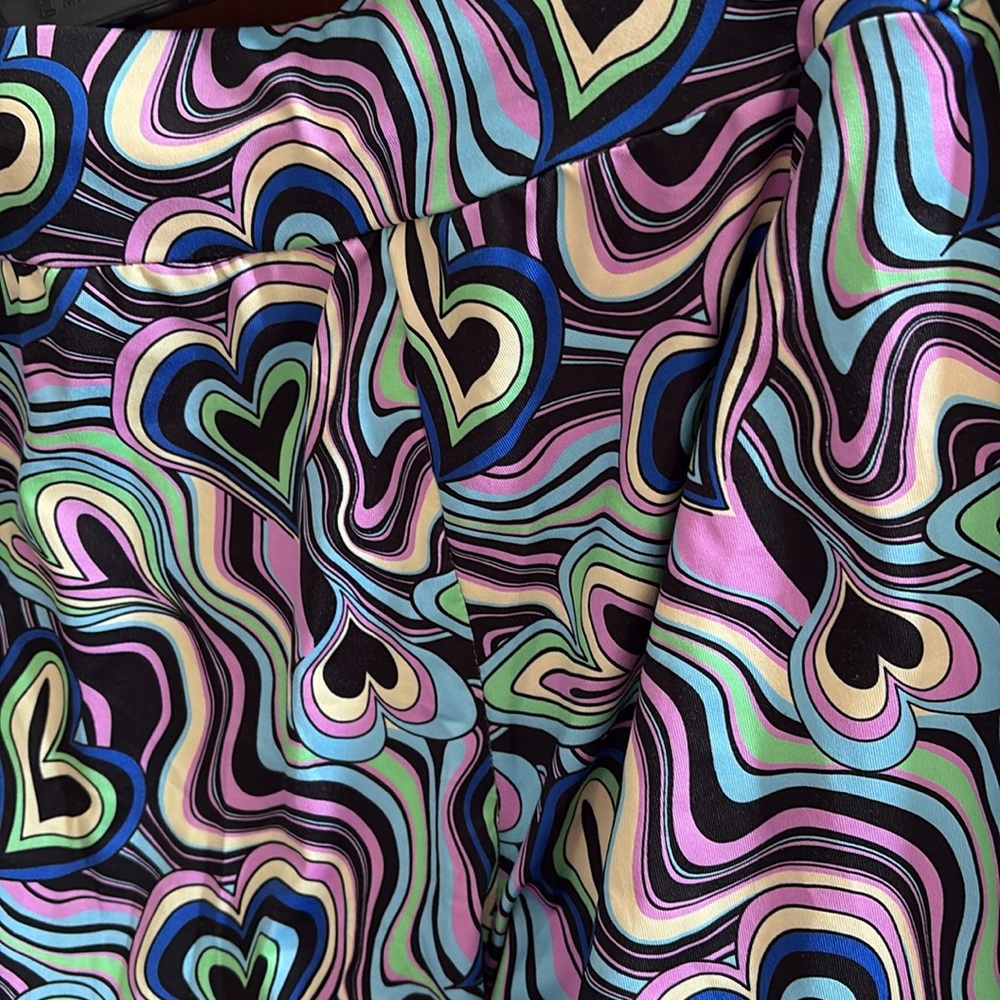 NWOT Colorful Heart Patterned groovy bell bottom Pants - Picture 2 of 2
